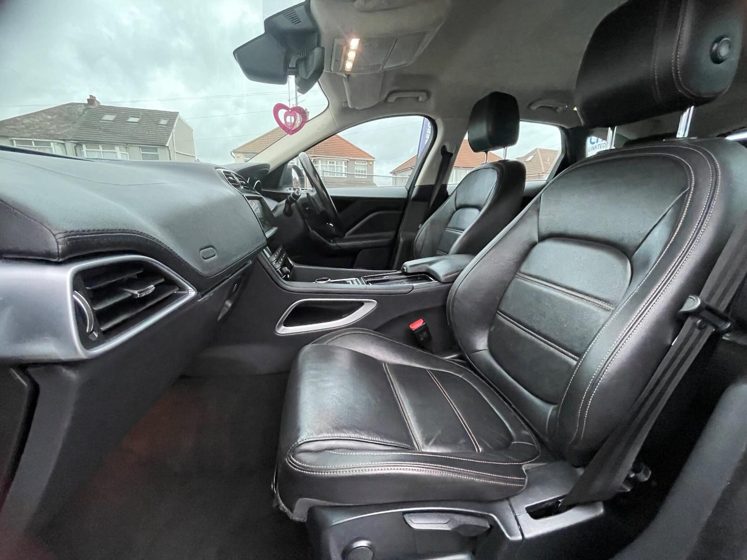 Used Jaguar F-Pace 2018 for sale - 76803487: Photo 56