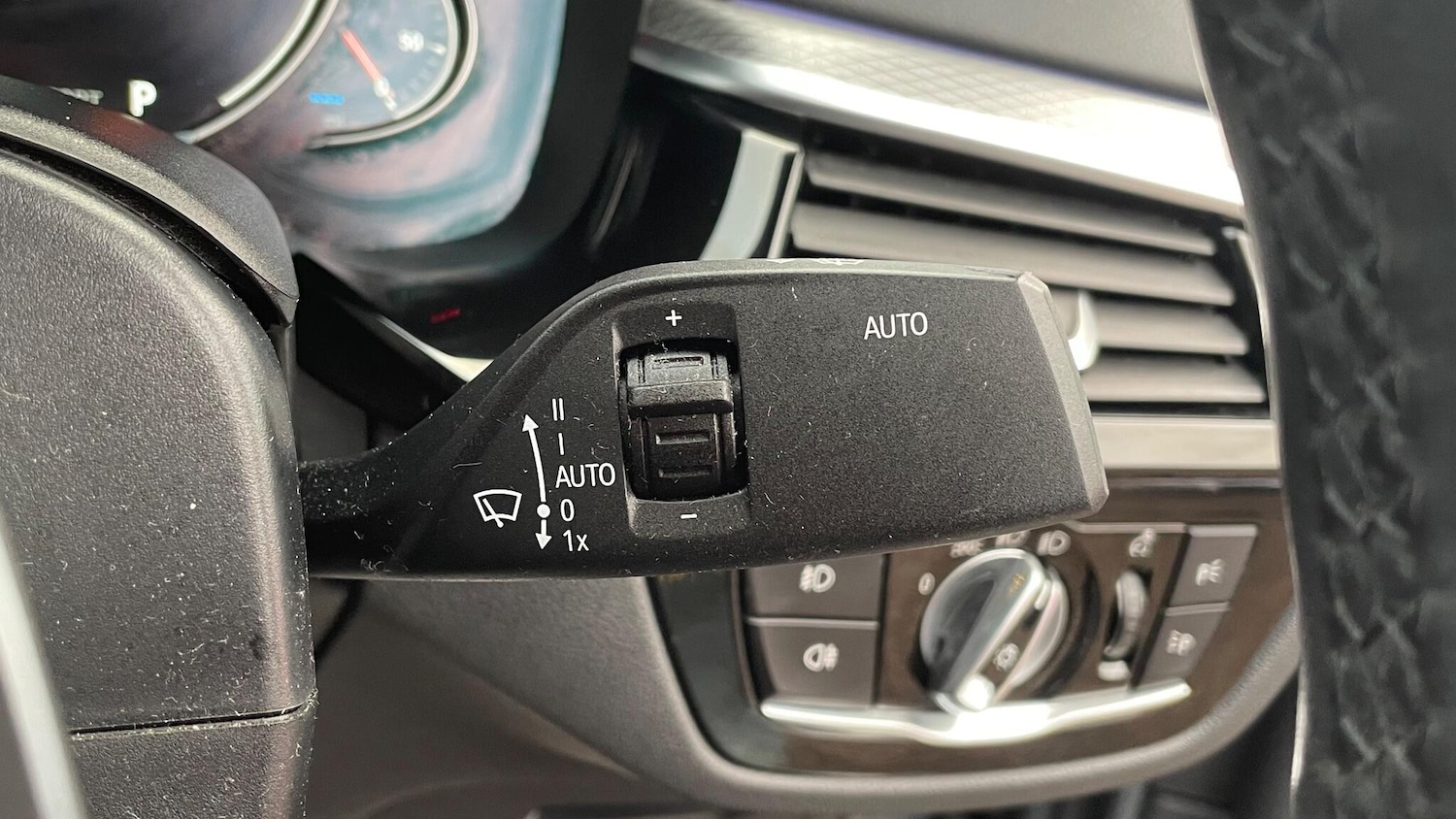 Used BMW 5 Series 2017 for sale - 76953264: Photo 28