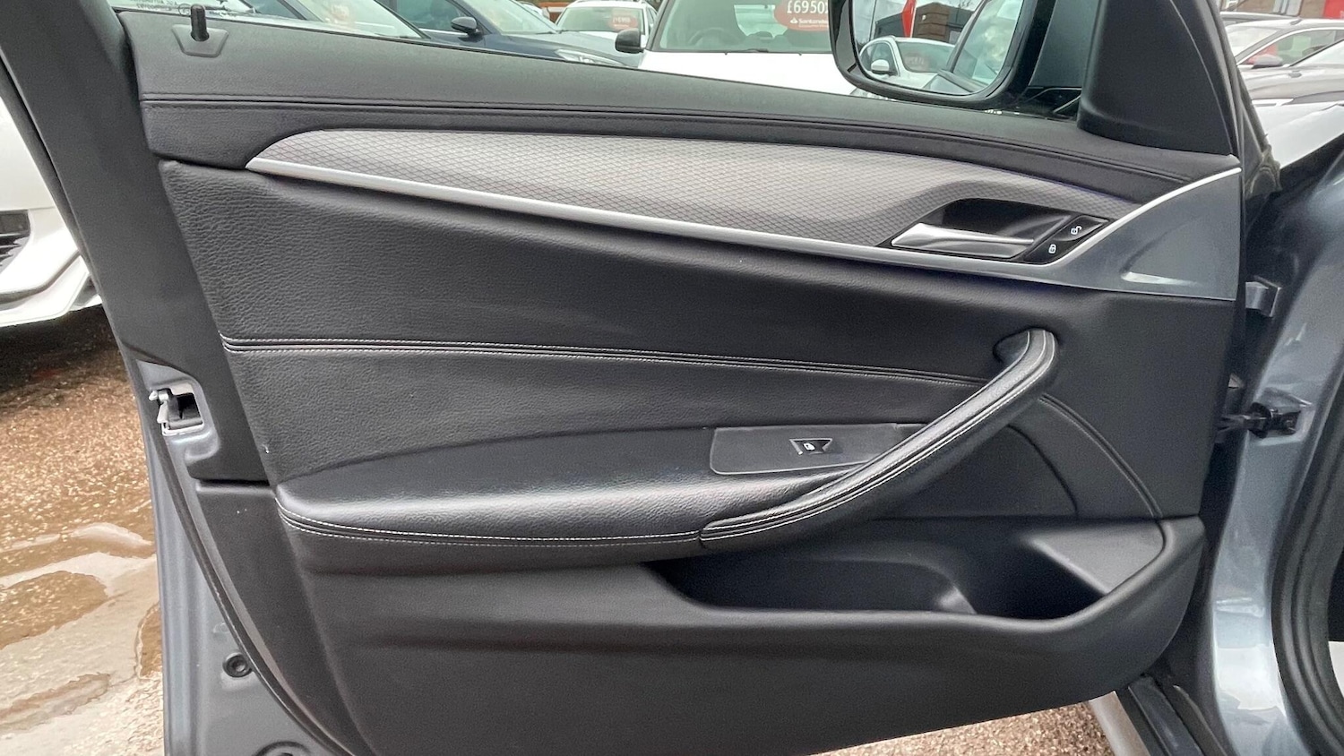 Used BMW 5 Series 2017 for sale - 76953264: Photo 32