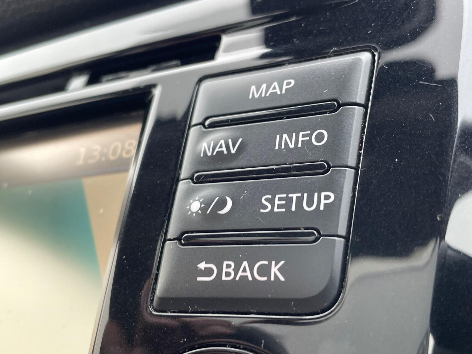 Used Nissan X-Trail 2015 for sale - 76803473: Photo 28