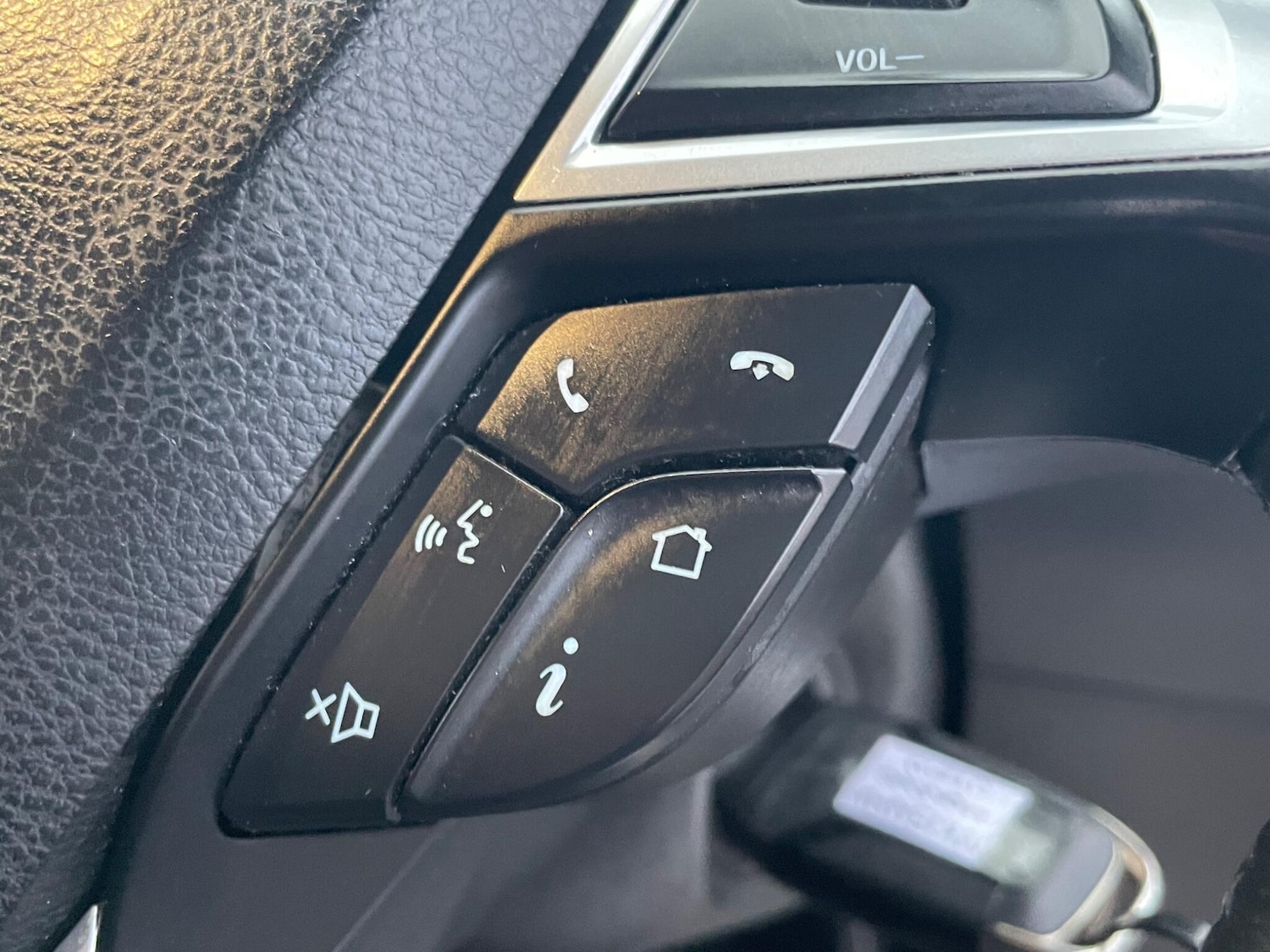 Used Ford Mondeo 2015 for sale - 77320982: Photo 28