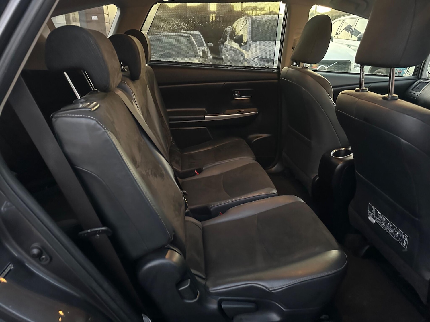 Used Toyota Prius+ 2019 for sale - 76865712: Photo 16