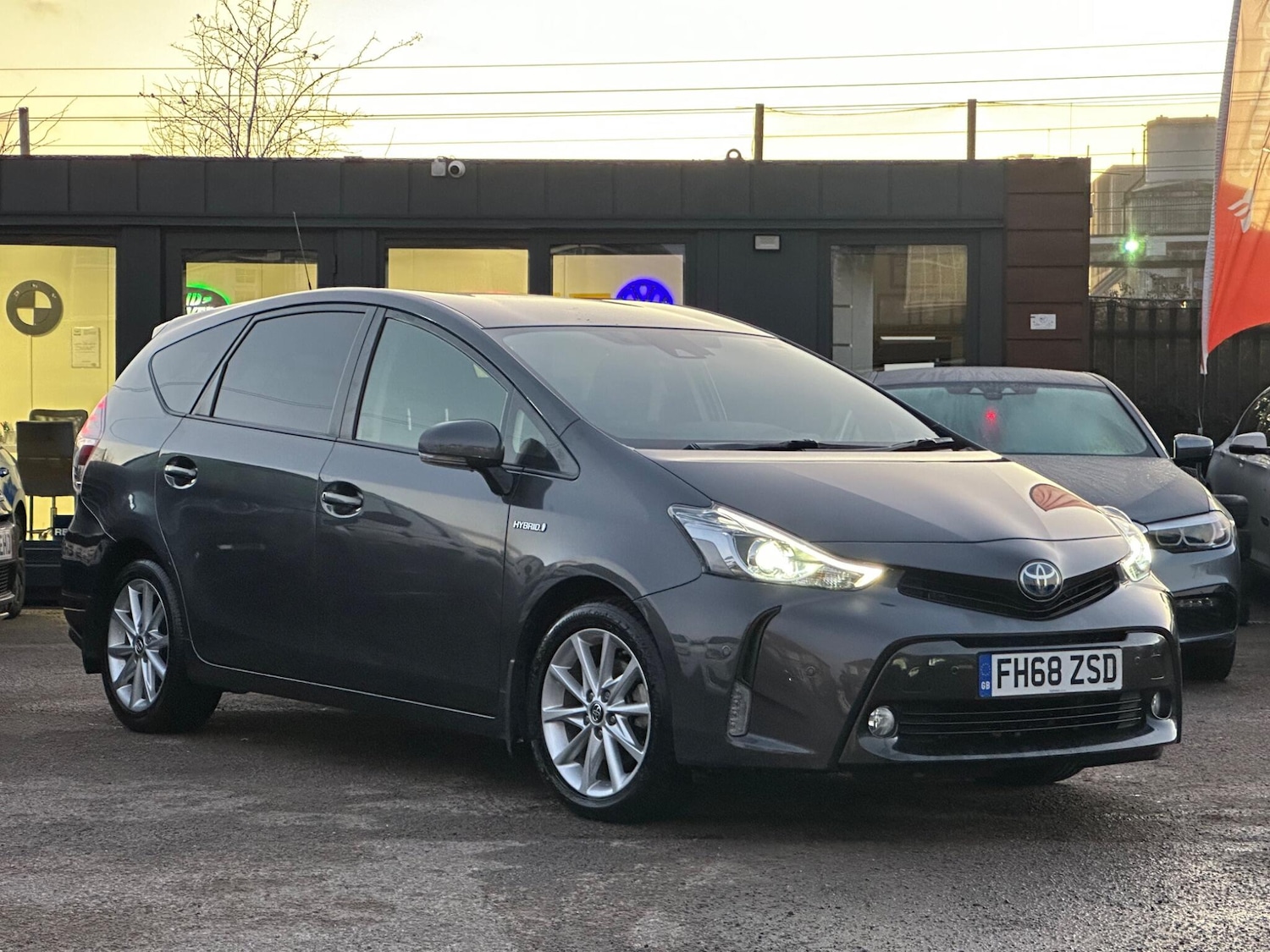 Used Toyota Prius+ 2019 for sale - 76865712: Photo 17