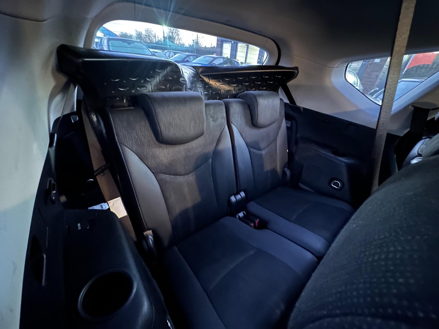 Used Toyota Prius+ 2019 for sale - 76865712: Photo 22