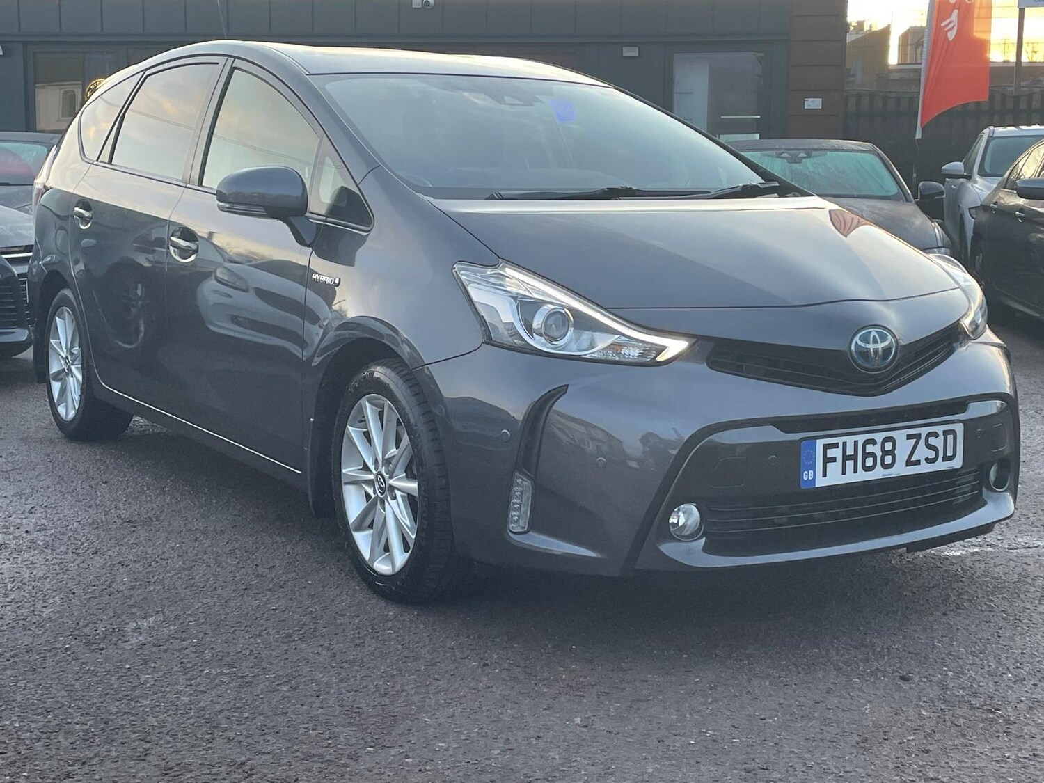 Used Toyota Prius+ 2019 for sale - 76865712: Photo 24