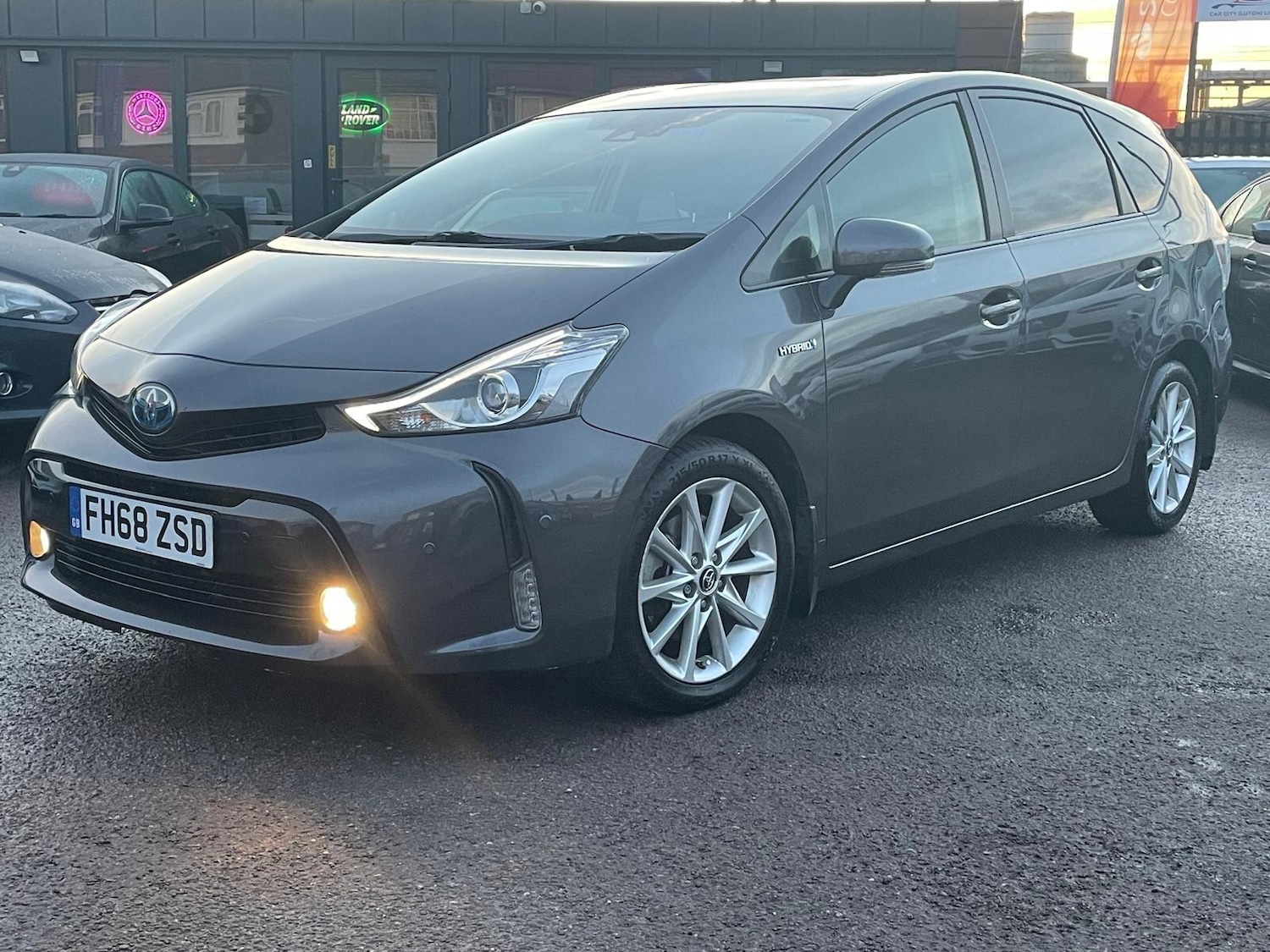 Used Toyota Prius+ 2019 for sale - 76865712: Photo 26