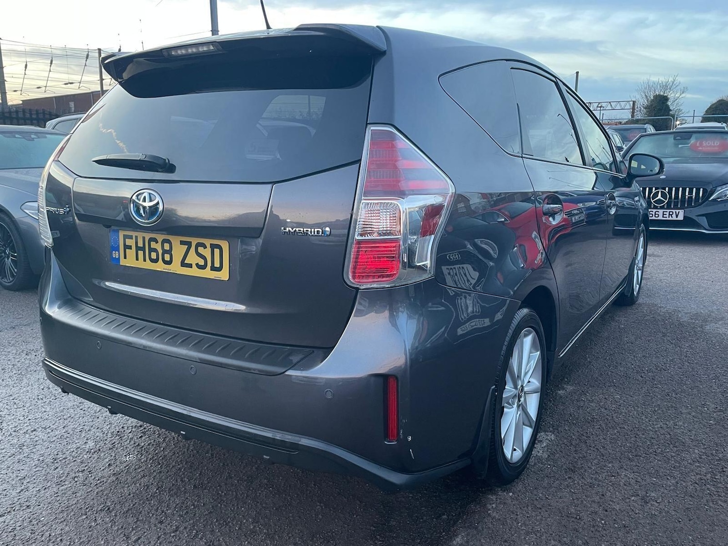 Used Toyota Prius+ 2019 for sale - 76865712: Photo 36