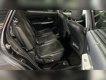 Used Toyota Prius+ 2019 for sale - 76865712: Photo