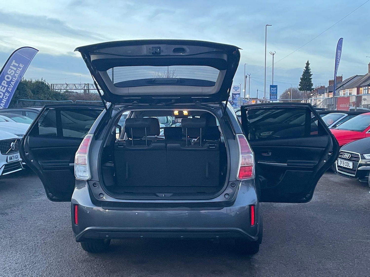 Used Toyota Prius+ 2019 for sale - 76865712: Photo 56