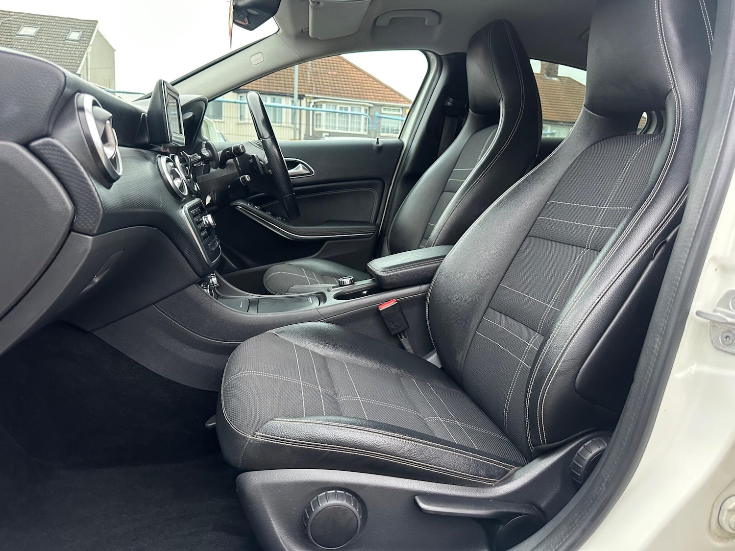 Used Mercedes-Benz A-Class 2013 for sale - 77029117: Photo 4