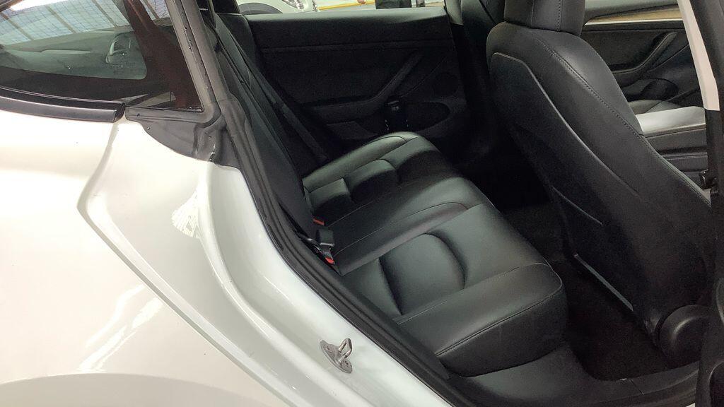Used Tesla Model 3 2021 for sale - 77131811: Photo 11