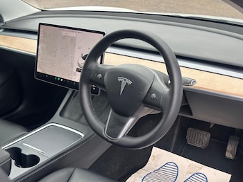 Used Tesla Model 3 2021 for sale - 77396337: Photo