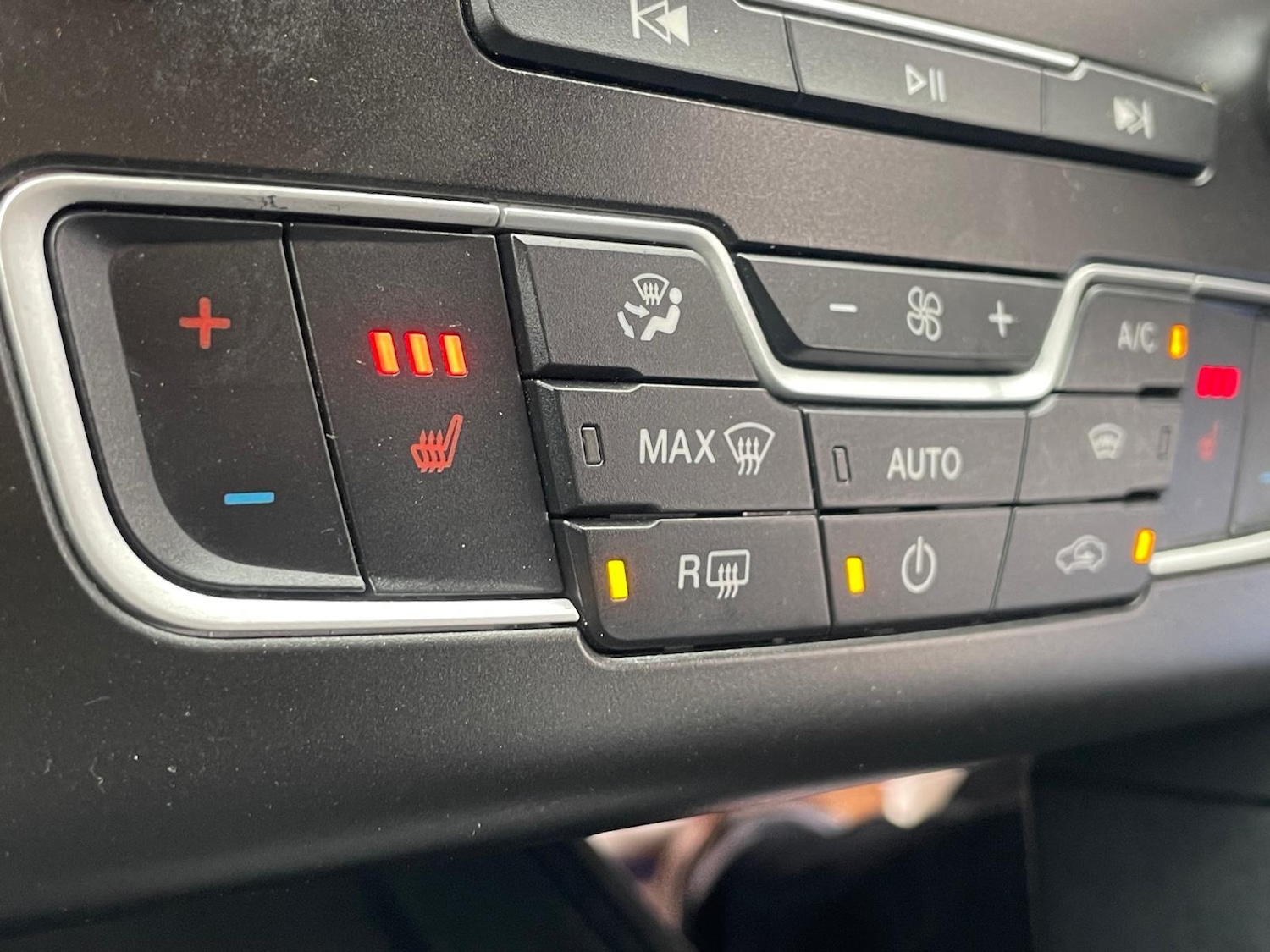 Used Ford Mondeo 2021 for sale - 76802039: Photo 34