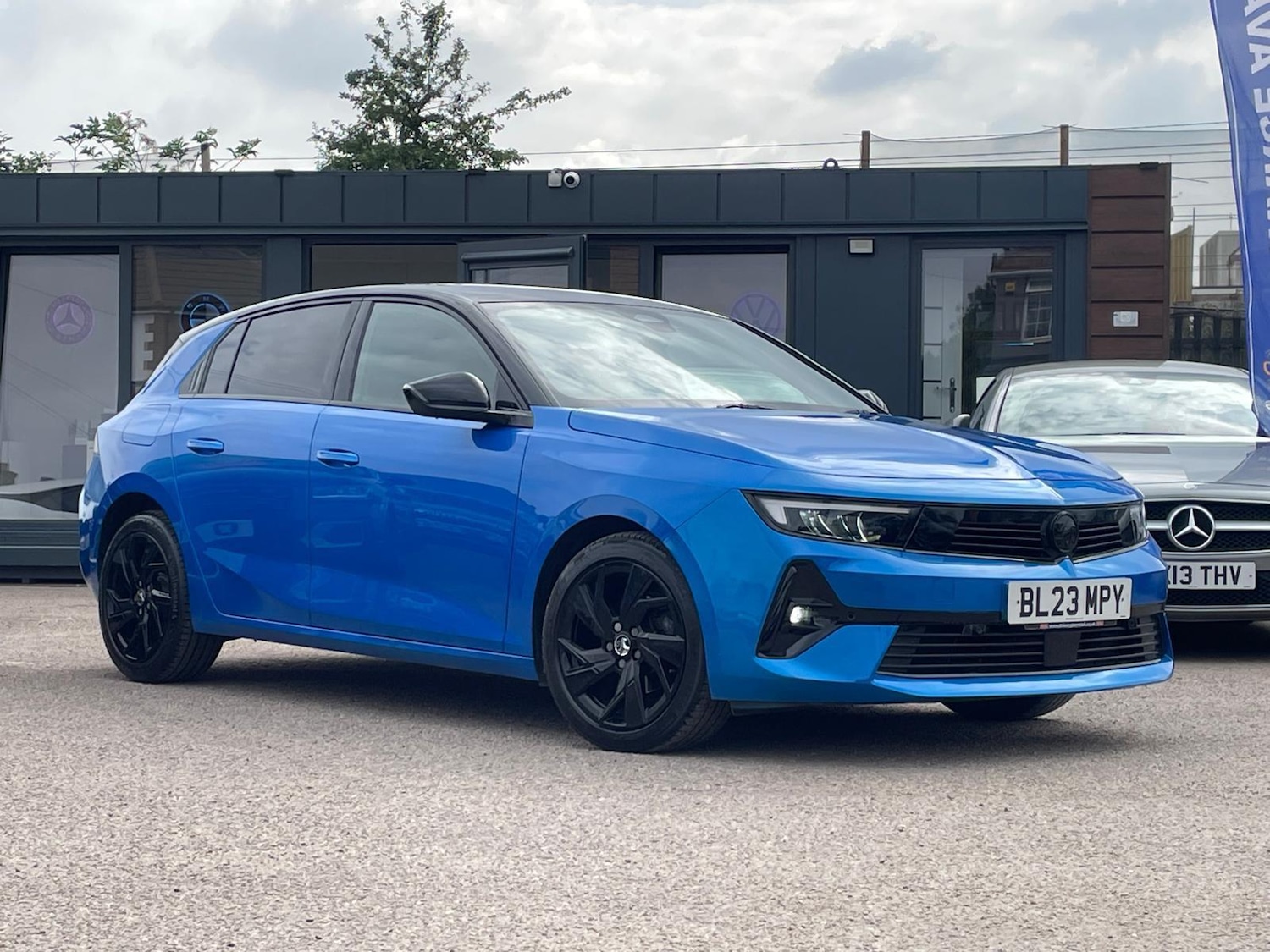 Used Vauxhall Astra 2023 for sale - 76803505: Photo 1