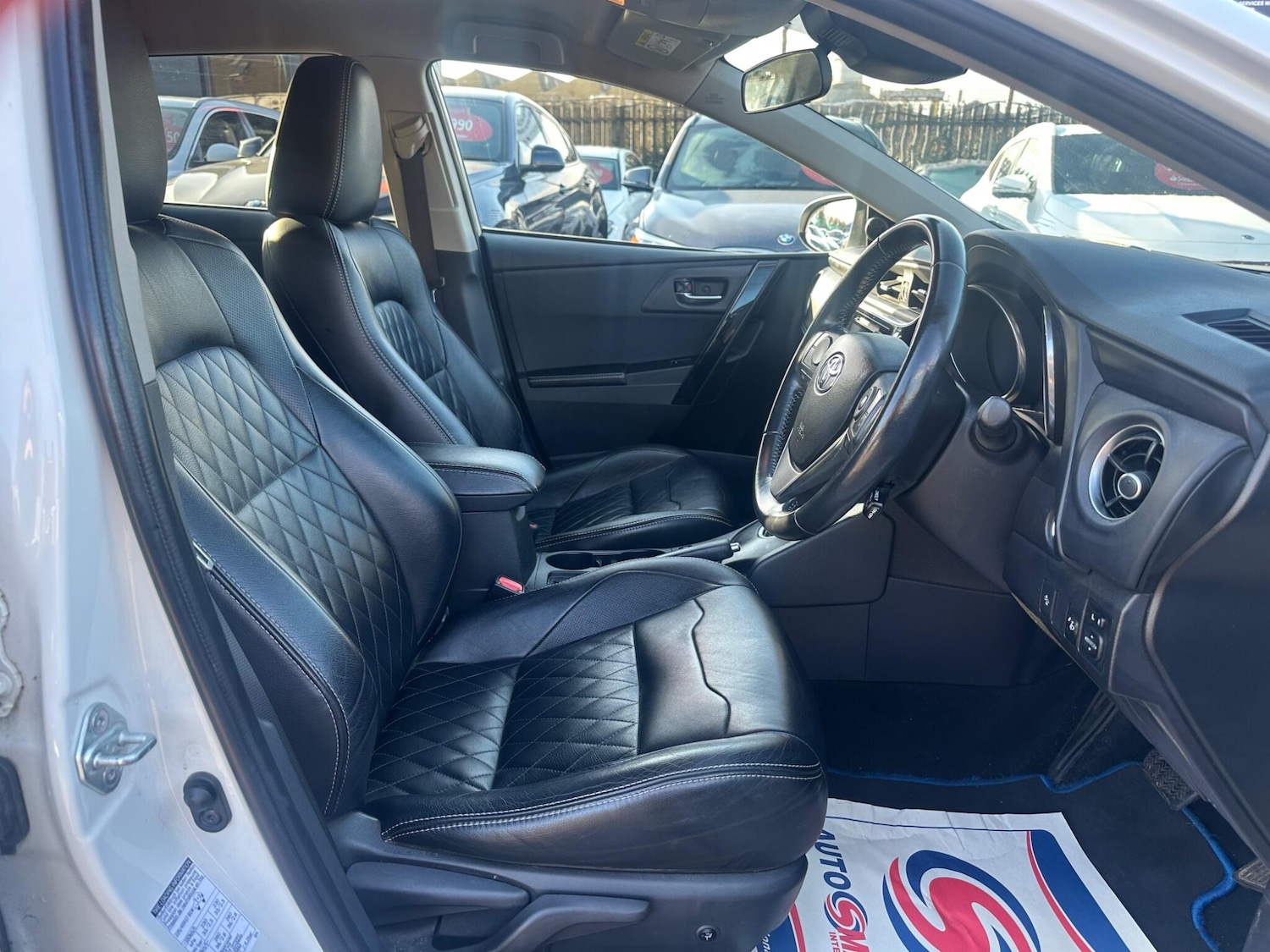 Used Toyota Auris 2017 for sale - 76803514: Photo 3