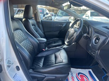 Used Toyota Auris 2017 for sale - 76803514: Photo