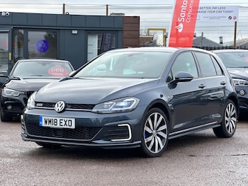 Used Volkswagen Golf 2018 for sale - 76801559: Photo
