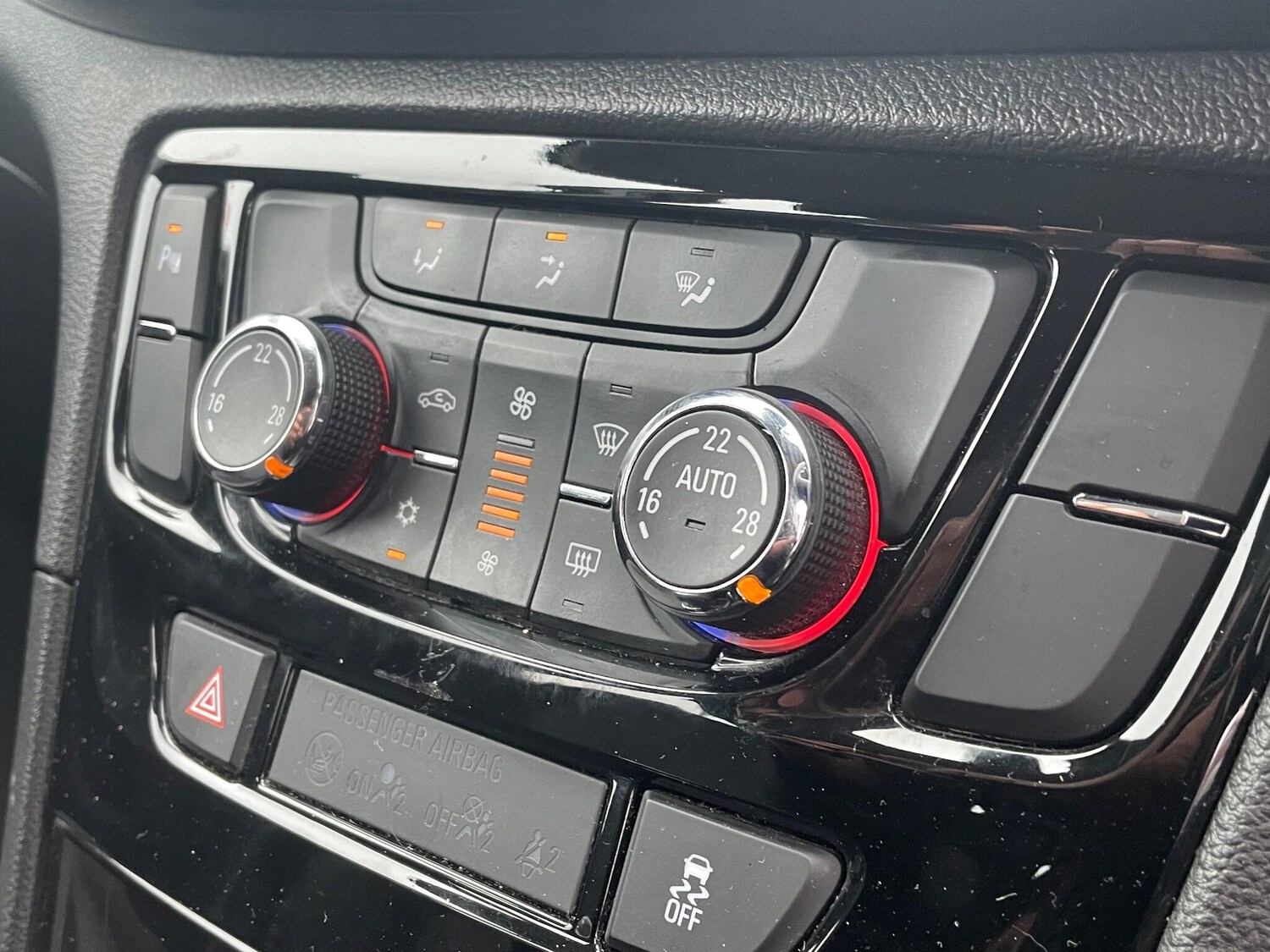 Used Vauxhall Mokka X 2017 for sale - 76803500: Photo 30