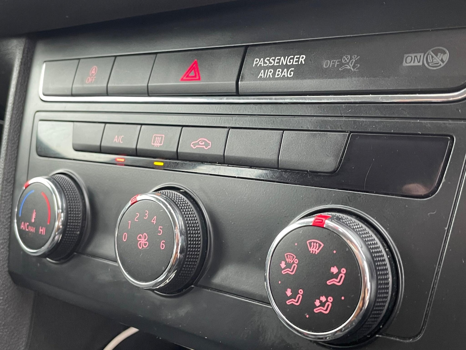 Used SEAT Leon 2020 for sale - 76803488: Photo 32