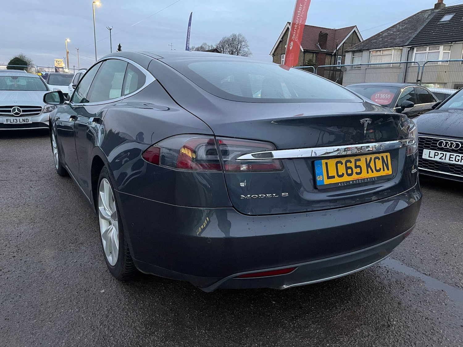 Used Tesla Model S 2015 for sale - 76942624: Photo 10