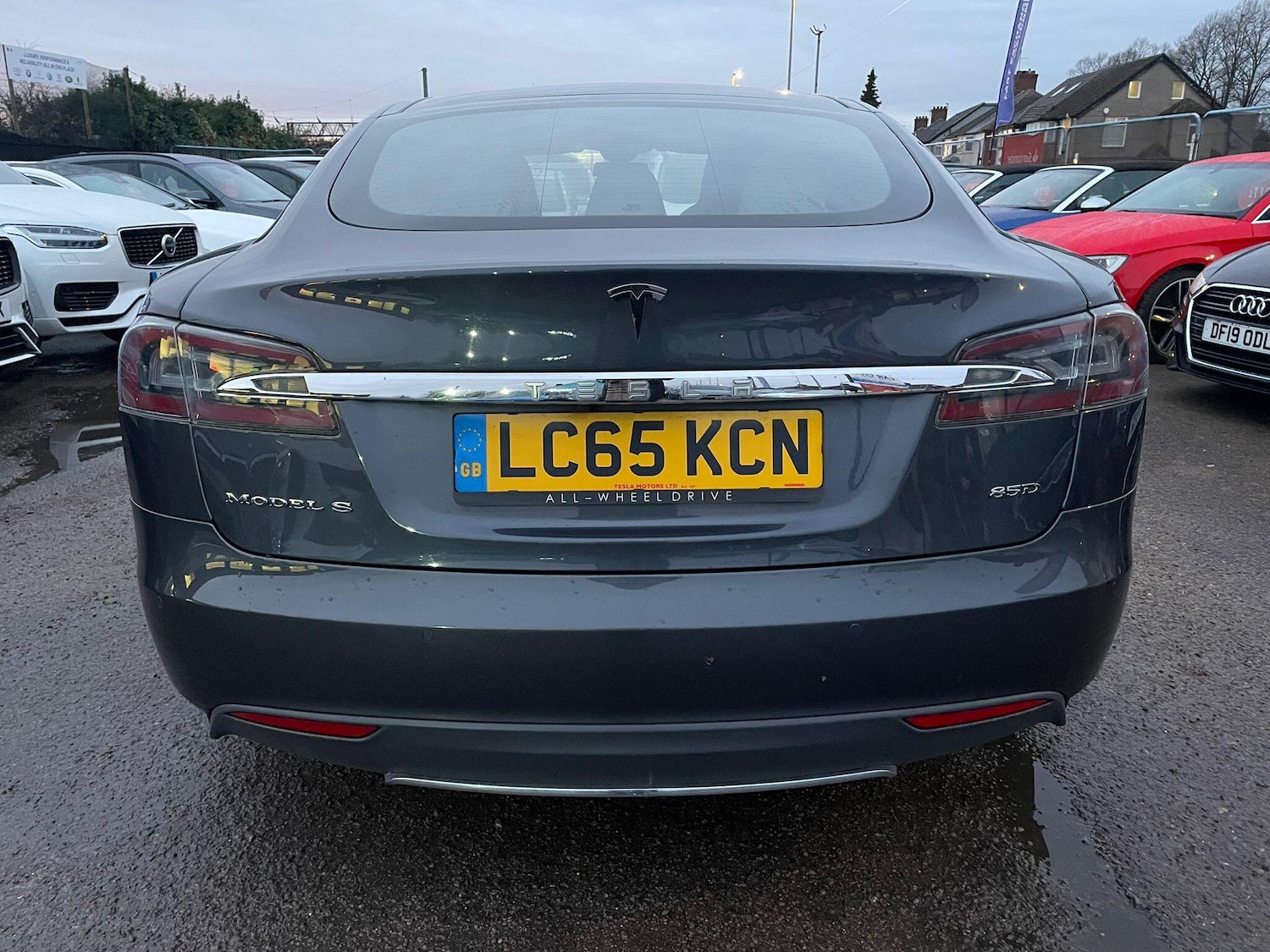 Used Tesla Model S 2015 for sale - 76942624: Photo 12