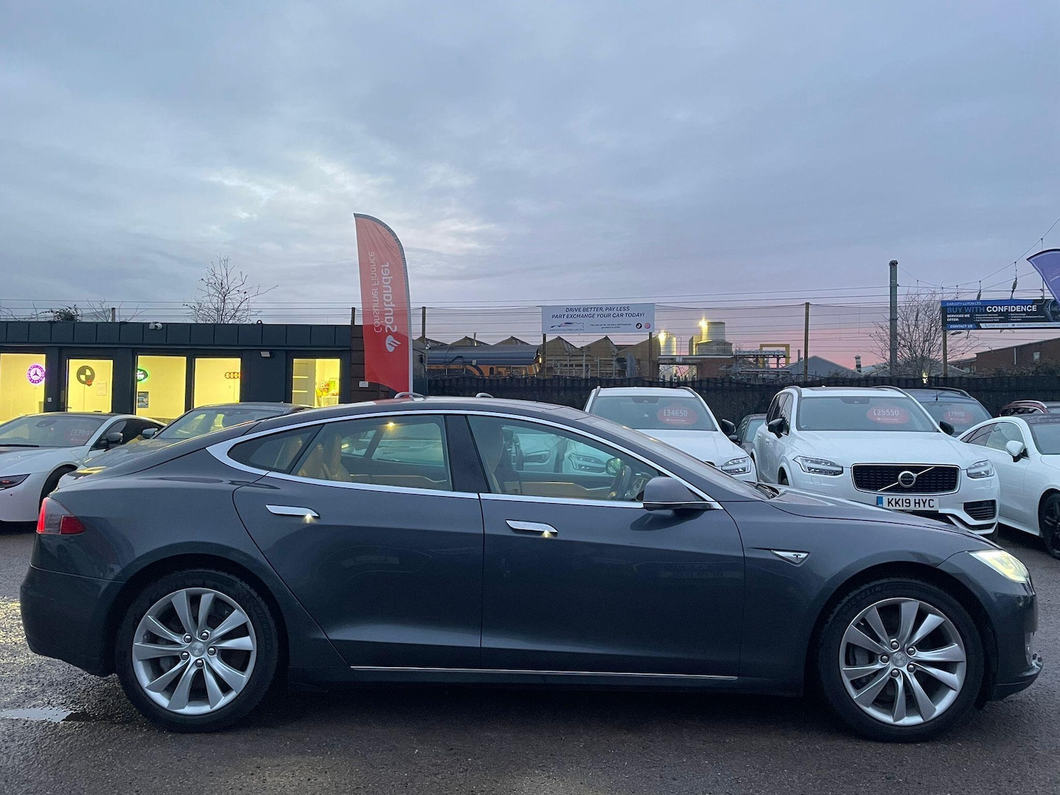 Used Tesla Model S 2015 for sale - 76942624: Photo 13