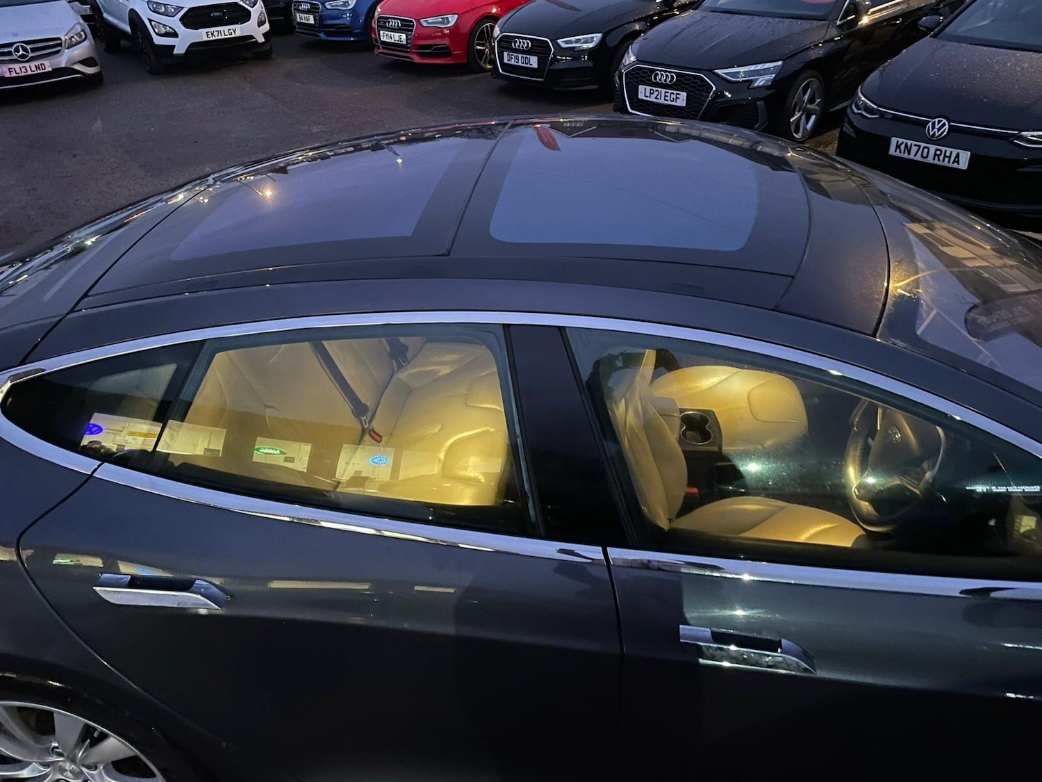 Used Tesla Model S 2015 for sale - 76942624: Photo 14