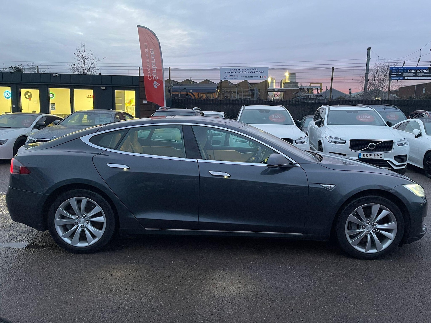 Used Tesla Model S 2015 for sale - 76942624: Photo 17