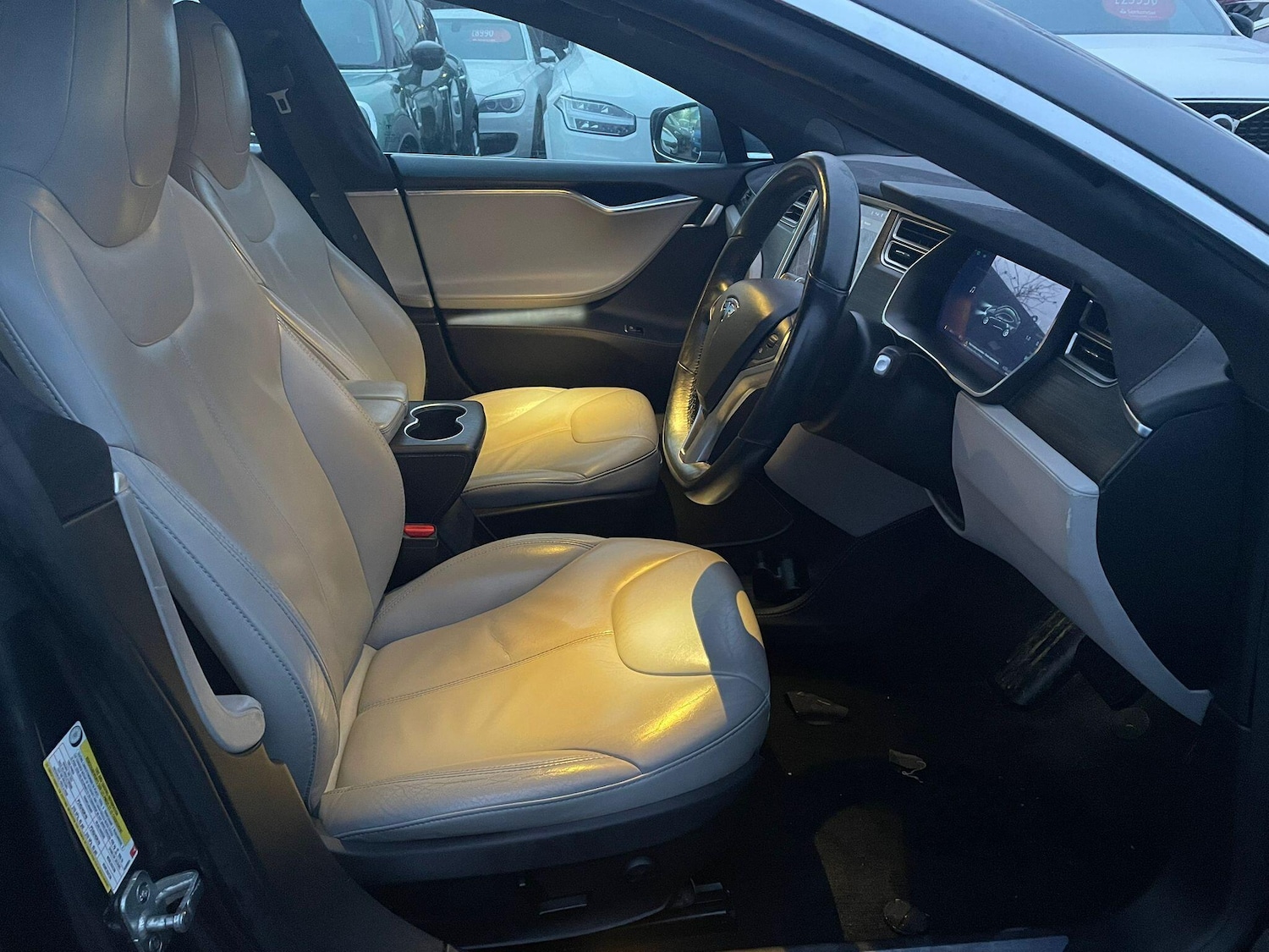 Used Tesla Model S 2015 for sale - 76942624: Photo 21