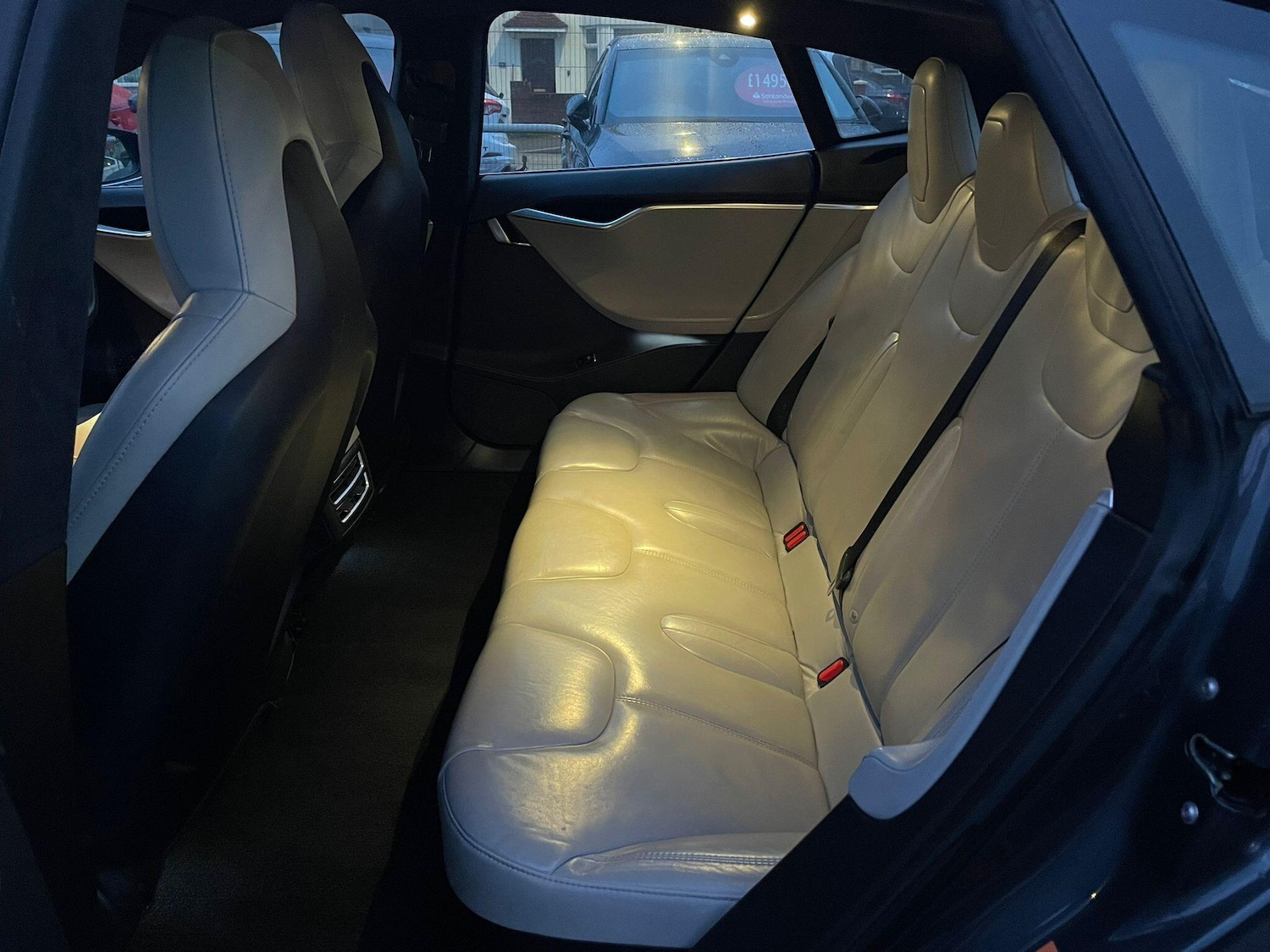 Used Tesla Model S 2015 for sale - 76942624: Photo 23