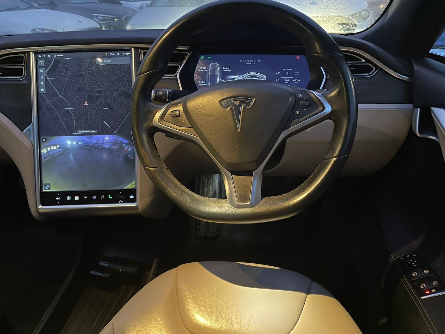 Used Tesla Model S 2015 for sale - 76942624: Photo 4