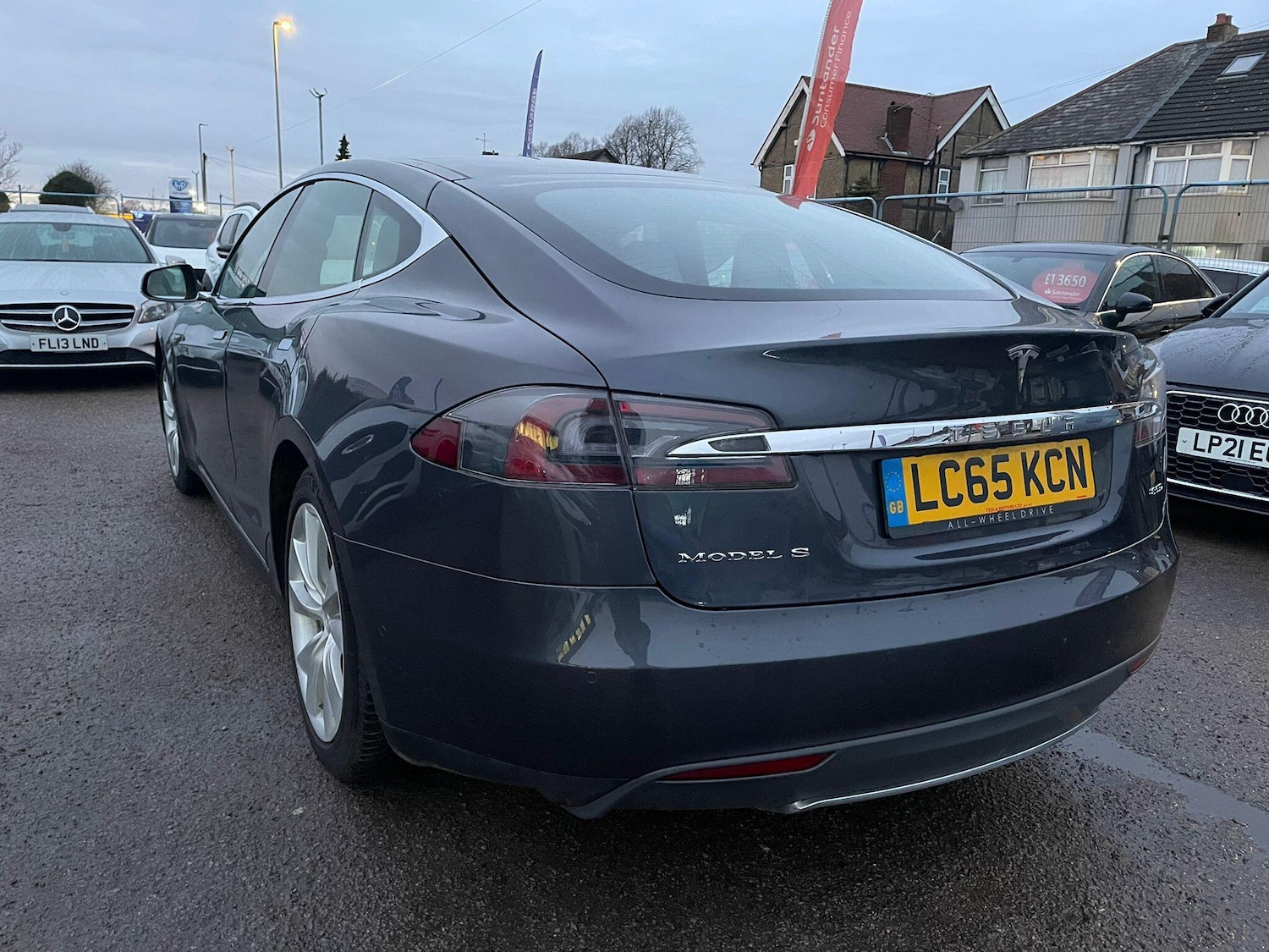 Used Tesla Model S 2015 for sale - 76942624: Photo 8