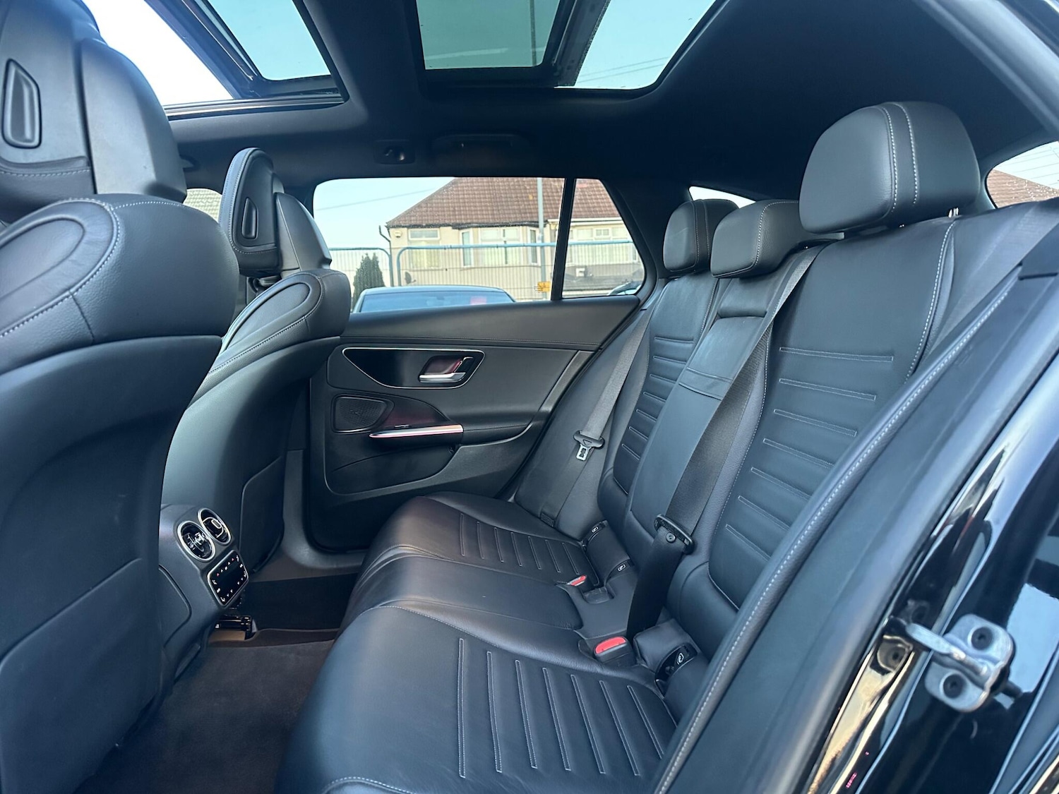 Used Mercedes-Benz C Class 2022 for sale - 77081750: Photo 9