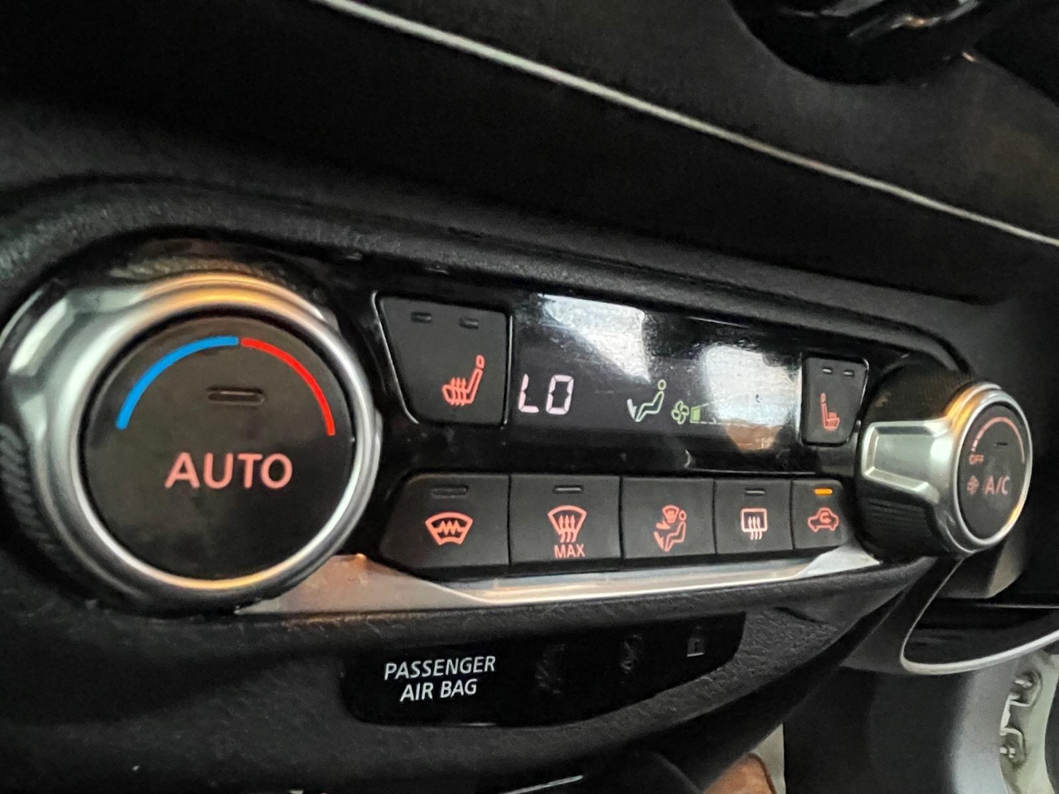 Used Nissan Juke 2022 for sale - 76803509: Photo 30