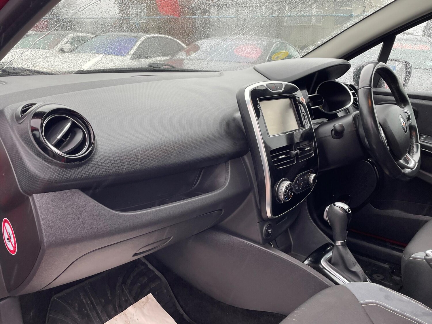 Used Renault Clio 2015 for sale - 77469167: Photo 15