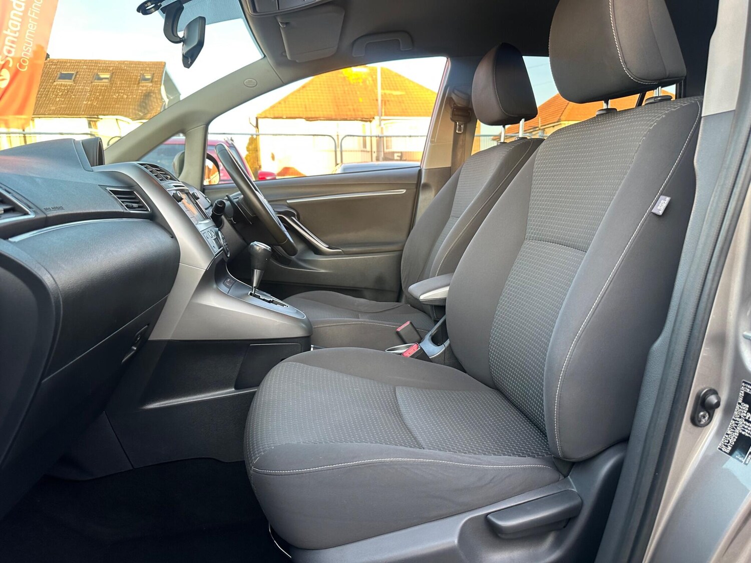 Used Toyota Verso 2015 for sale - 76803508: Photo 26