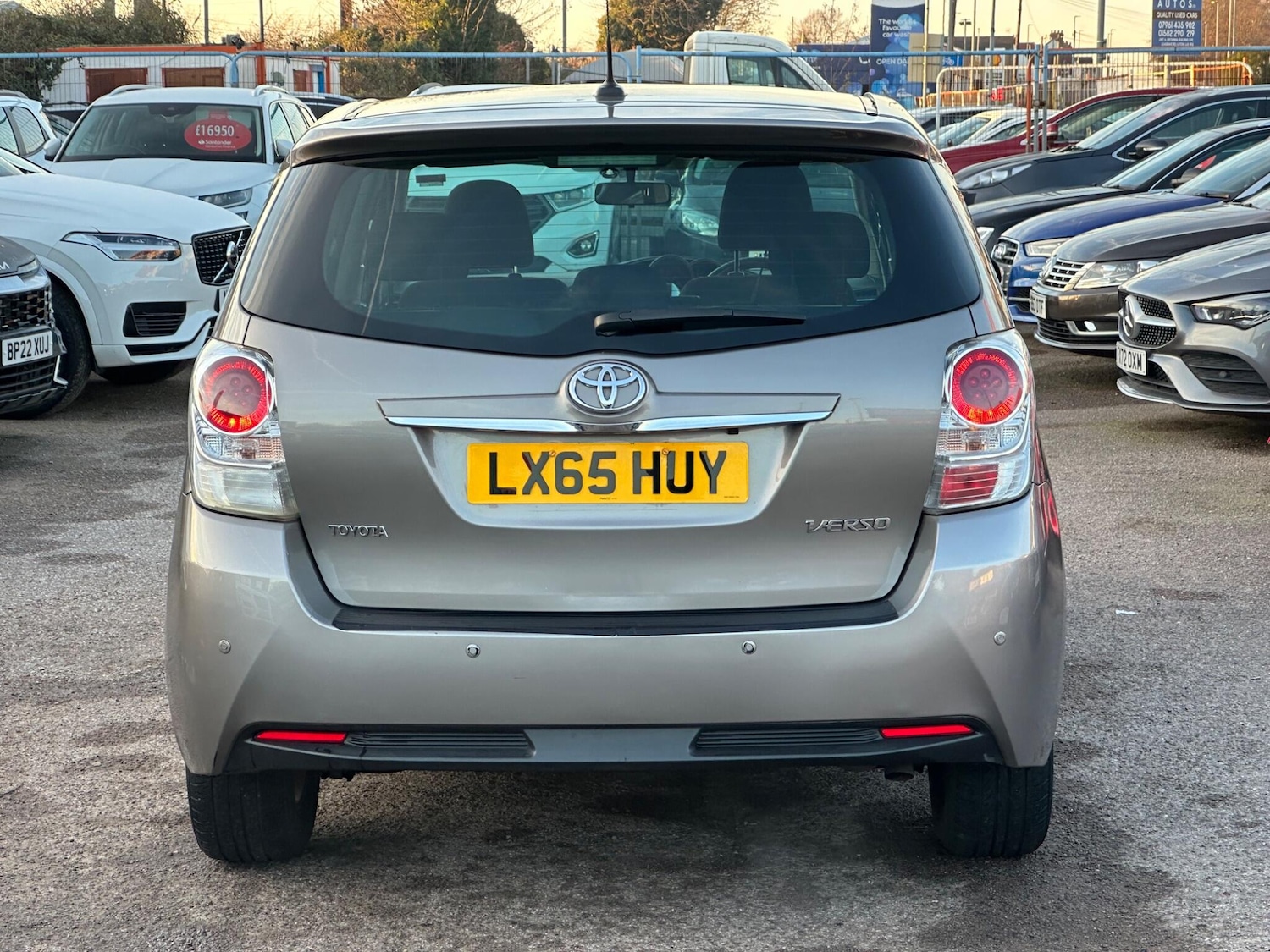 Used Toyota Verso 2015 for sale - 76803508: Photo 5