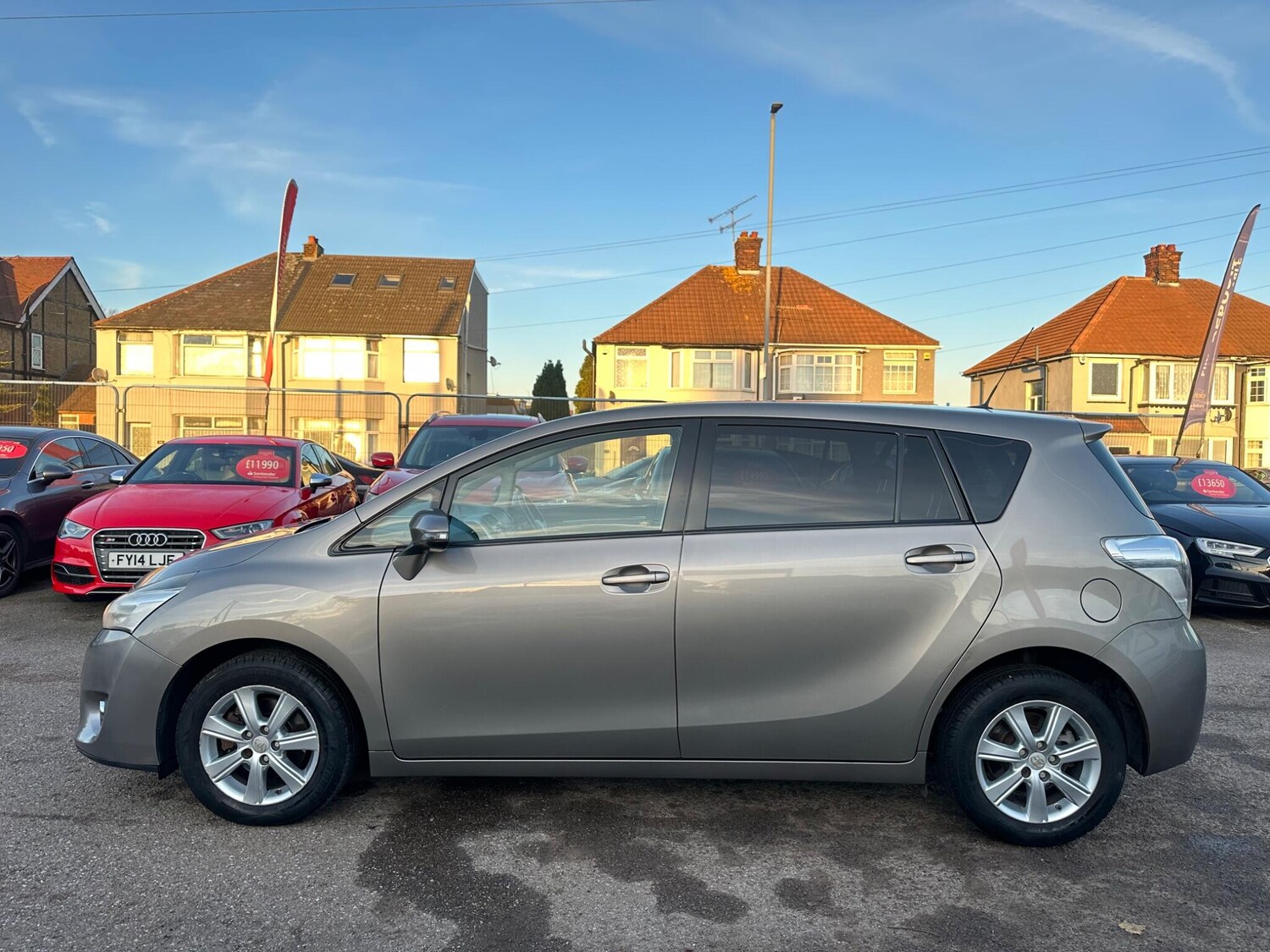 Used Toyota Verso 2015 for sale - 76803508: Photo 6