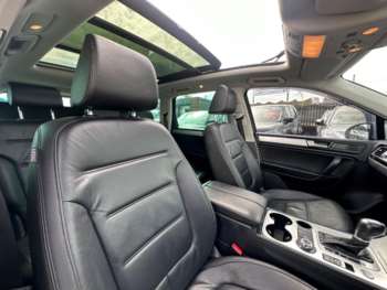 Used Volkswagen Touareg 2013 for sale - 74425949: Photo