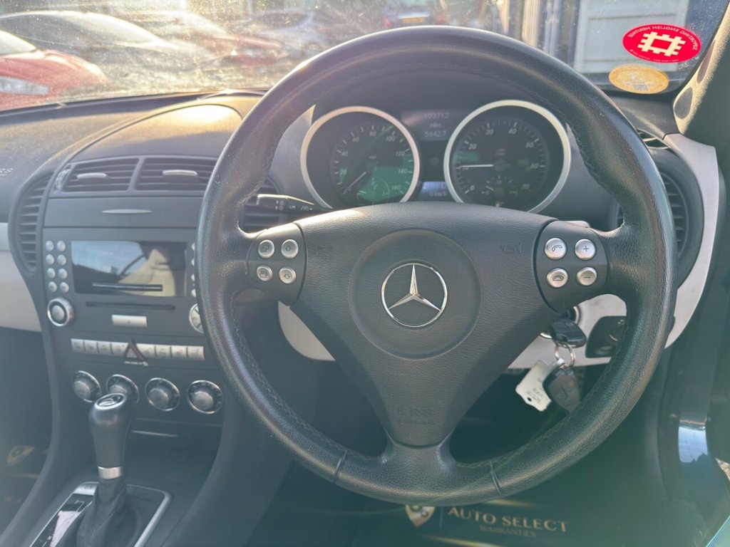 Used Mercedes-Benz SLK 2005 for sale - 76934567: Photo 17