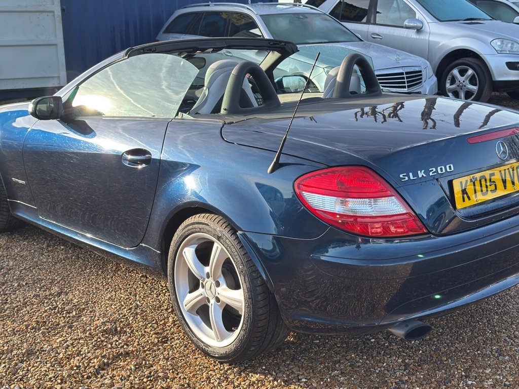 Used Mercedes-Benz SLK 2005 for sale - 76934567: Photo 31