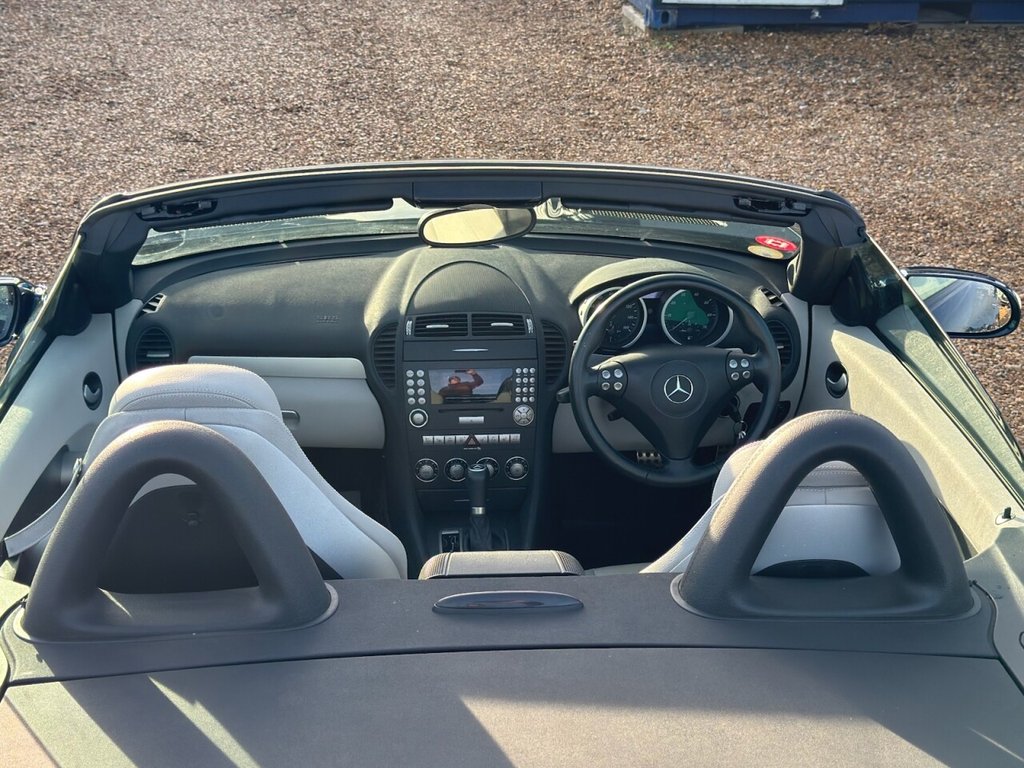 Used Mercedes-Benz SLK 2005 for sale - 76934567: Photo 33