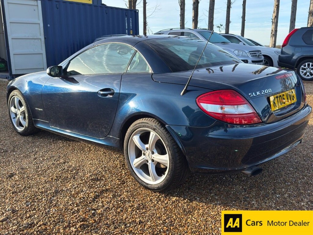 Used Mercedes-Benz SLK 2005 for sale - 76934567: Photo 4