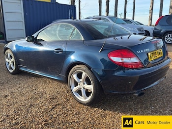 Used Mercedes-Benz SLK 2005 for sale - 76934567: Photo