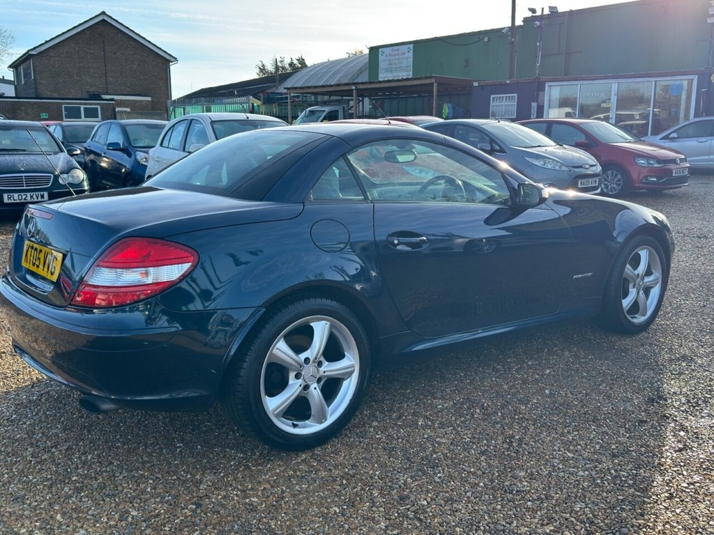 Used Mercedes-Benz SLK 2005 for sale - 76934567: Photo 8