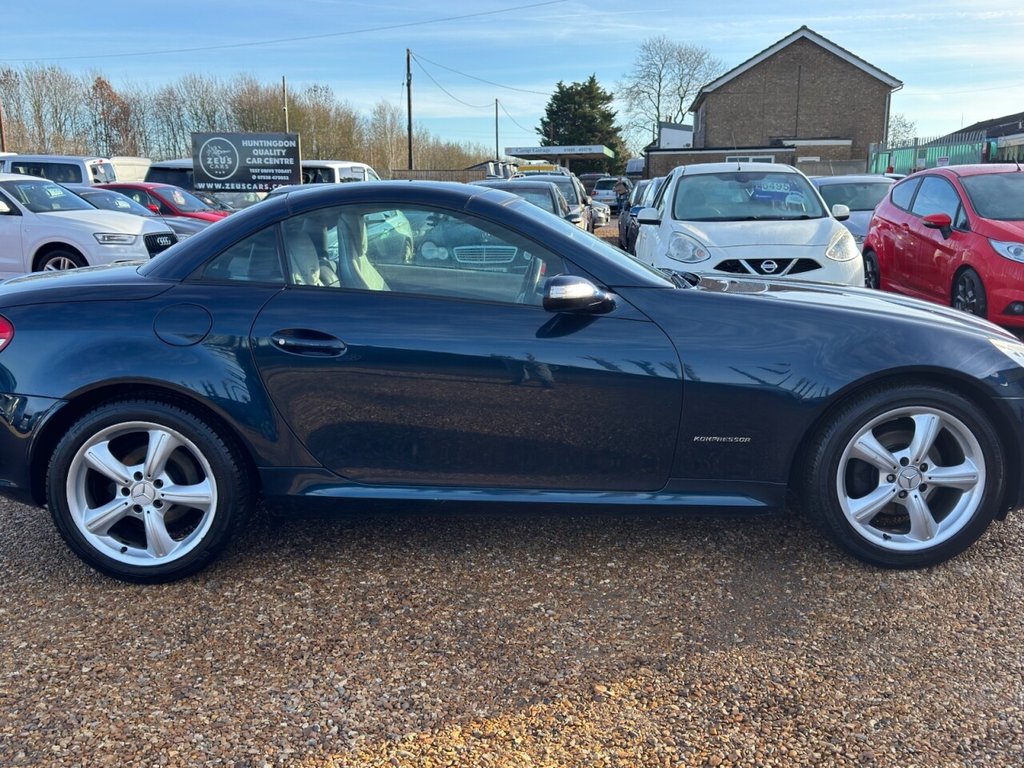 Used Mercedes-Benz SLK 2005 for sale - 76934567: Photo 9