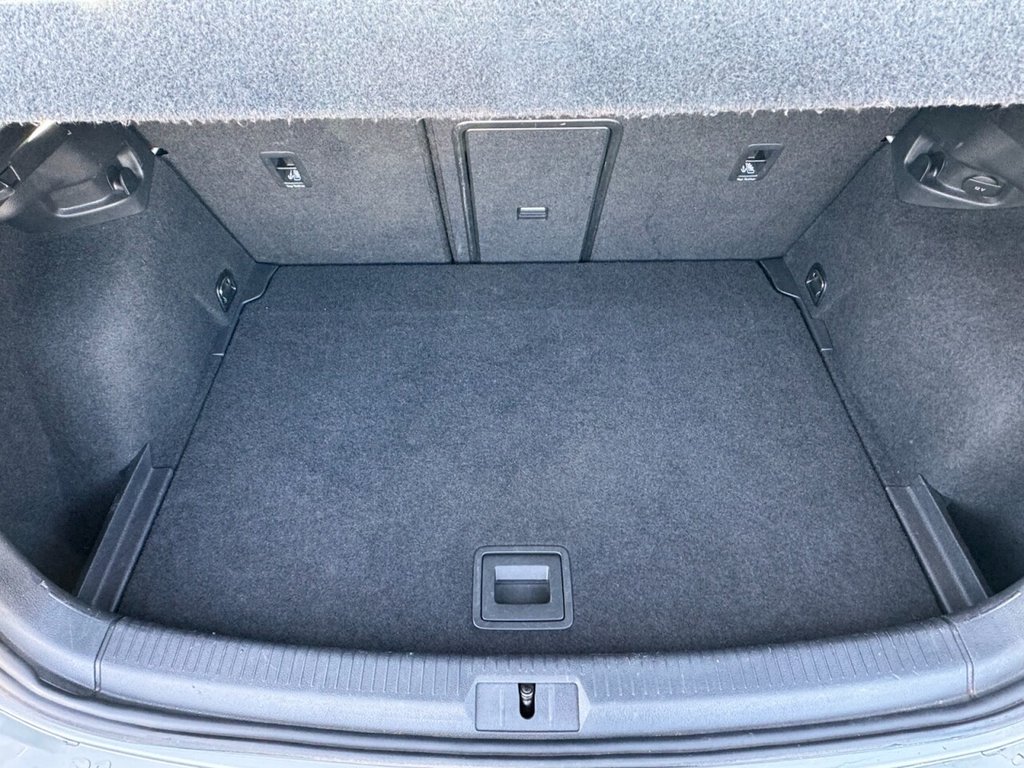 Used Volkswagen Golf 2013 for sale - 77719899: Photo 12