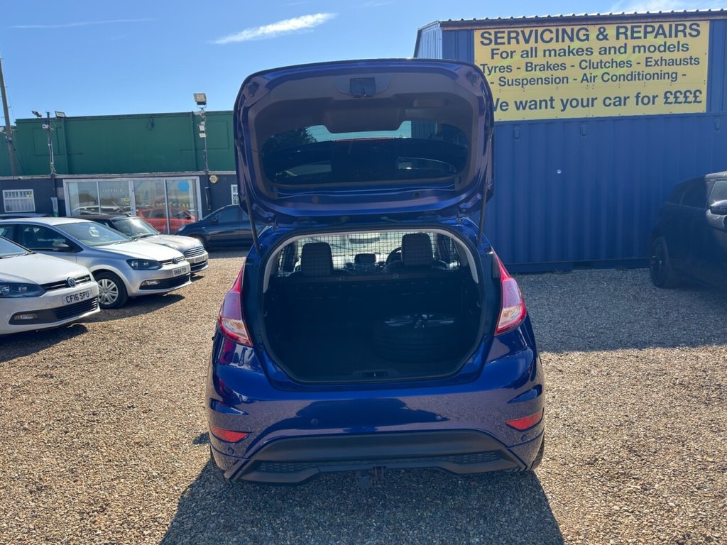 Used Ford Fiesta Van 2015 for sale - 78154187: Photo 11