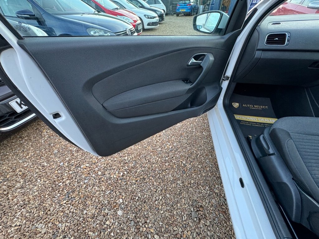 Used Volkswagen Polo 2014 for sale - 77734695: Photo 15