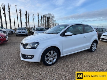 Used Volkswagen Polo 2014 for sale - 77734695: Photo